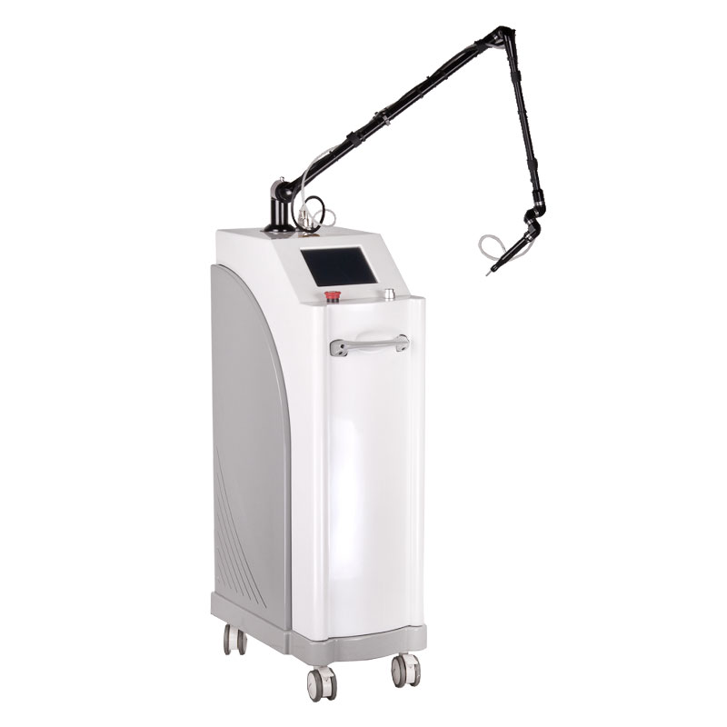 Professioneller CO2 Fraktionaler Laser - Körperbehandlungsgerät für Hautverjüngung